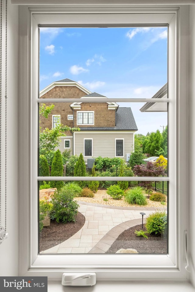 1554 Davidson Rd, Mclean, VA 22101 - view of entryway