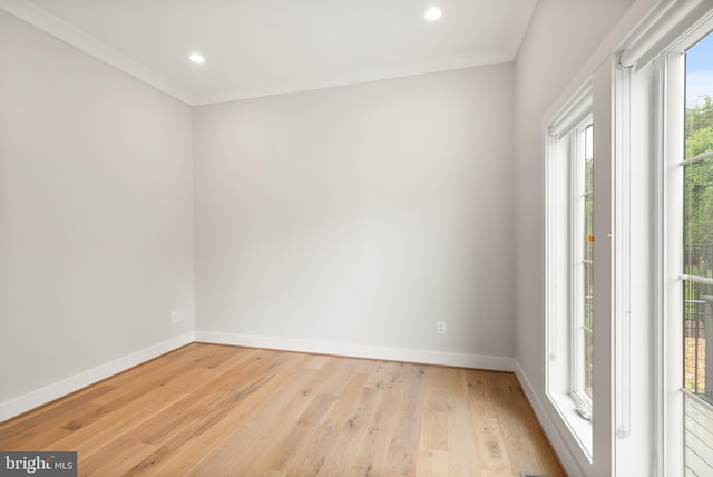 1554 Davidson Rd, Mclean, VA 22101 - unfurnished room featuring baseboards, wood finished floors, crown molding, and recessed lighting