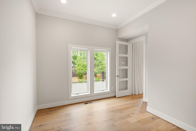 1554 Davidson Rd, Mclean, VA 22101 - spare room with ornamental molding, baseboards, light wood-style flooring, and recessed lighting