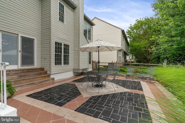 9341 Amaryllis Ave, Manassas, VA 20110 - view of patio featuring entry steps and outdoor dining space