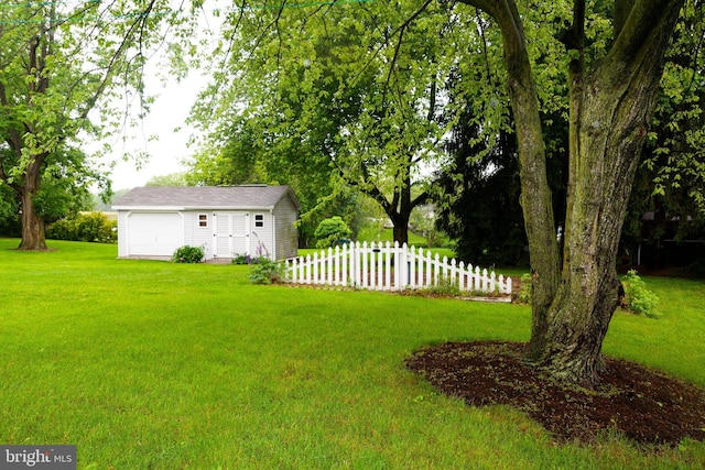 503 Deer Run Rd, Lititz, PA 17543 - view of yard featuring an outdoor structure and a garage
