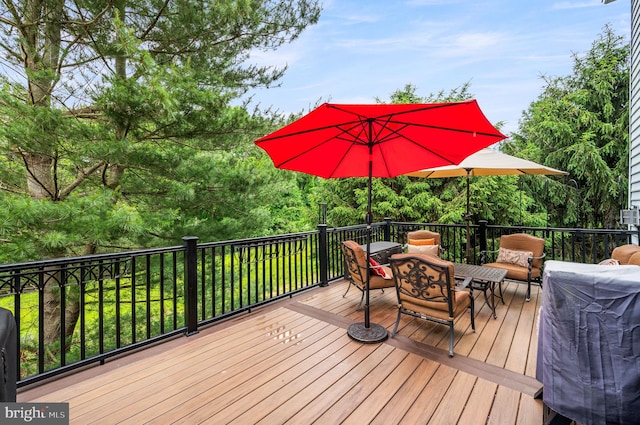 41 Musket Ct, West Chester, PA 19382 - wooden terrace with outdoor dining space