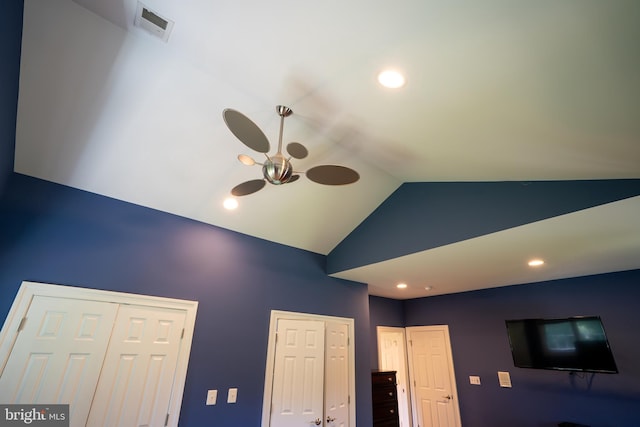 5280 Ten Oaks Rd, Clarksville, MD 21029 - detailed view of a ceiling fan and recessed lighting