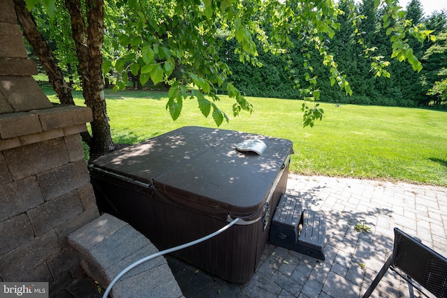 5280 Ten Oaks Rd, Clarksville, MD 21029 - view of patio / terrace featuring a hot tub