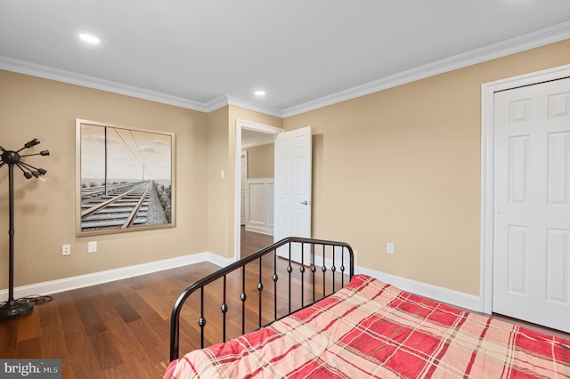 2006 Par Dr, Doylestown, PA 18901 - bedroom with baseboards, ornamental molding, wood finished floors, and recessed lighting