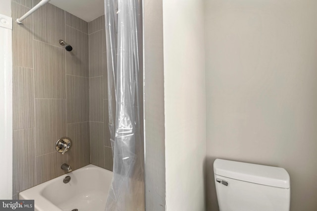 100 Chester Pike, Darby, PA 19023 - bathroom with toilet and shower / tub combo with curtain