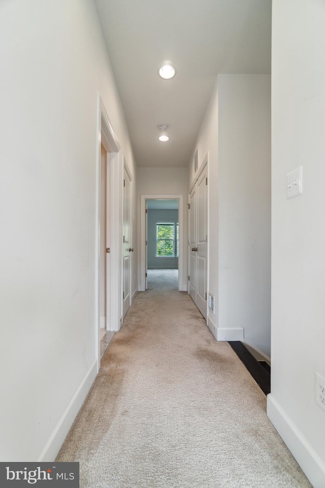 5163 Ridgeview Retreat Dr, Chantilly, VA 20151 - hallway with light carpet, baseboards, and recessed lighting