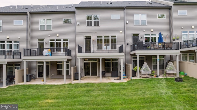 5163 Ridgeview Retreat Dr, Chantilly, VA 20151 - back of house featuring central air condition unit and a patio