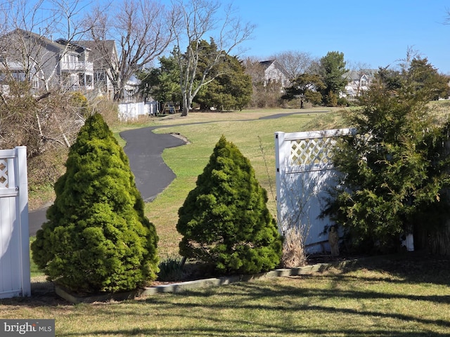 817 Lafayette Blvd, Brigantine, NJ 08203 - view of yard