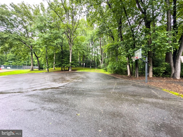 2624 Black Fir Ct, Reston, VA 20191 - view of parking / parking lot featuring community basketball court