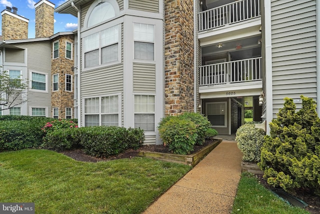 5605 Willoughby Newton Dr Unit 31, Centreville, VA 20120 - view of building exterior