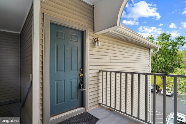 5605 Willoughby Newton Dr Unit 31, Centreville, VA 20120 - view of exterior entry