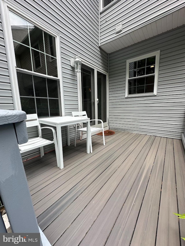 13146 Diamond Hill Dr, Germantown, MD 20874 - view of wooden terrace