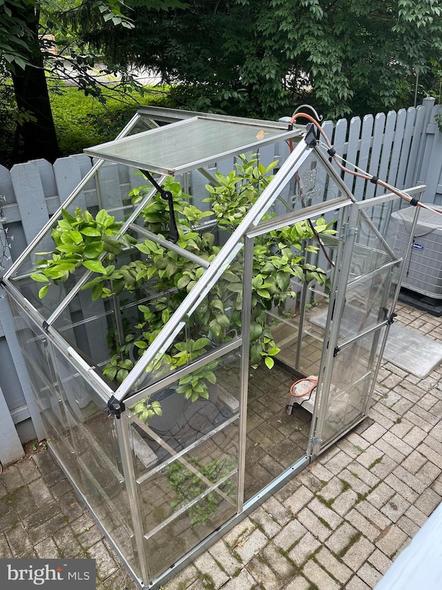 13146 Diamond Hill Dr, Germantown, MD 20874 - exterior view of a greenhouse