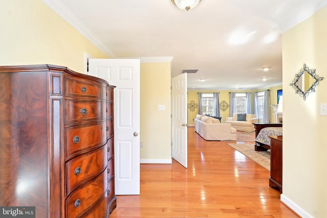 7951 Kelly Ann Ct, Fairfax Station, VA 22039 - hall featuring crown molding, light wood-style floors, and baseboards