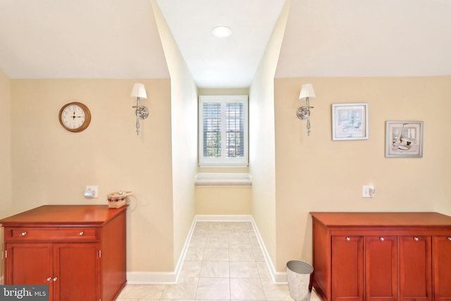 7951 Kelly Ann Ct, Fairfax Station, VA 22039 - corridor featuring baseboards