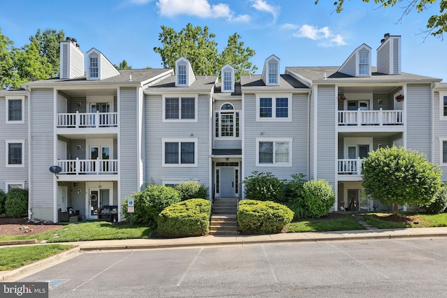 12213 Eagles Nest Ct Unit M, Germantown, MD 20874 - view of property with uncovered parking