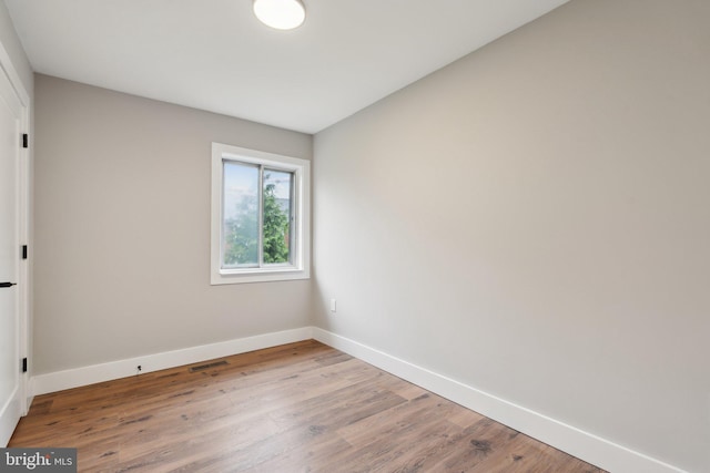 4536 Conwell Dr, Annandale, VA 22003 - empty room featuring baseboards and light wood-style floors
