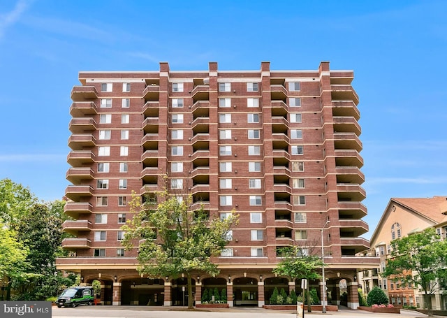 1276 N Wayne St Unit 300, Arlington, VA 22201 - view of apartment building / complex