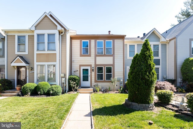 14520 Sorrento Ct, Burtonsville, MD 20866 - townhome / multi-family property featuring a front yard