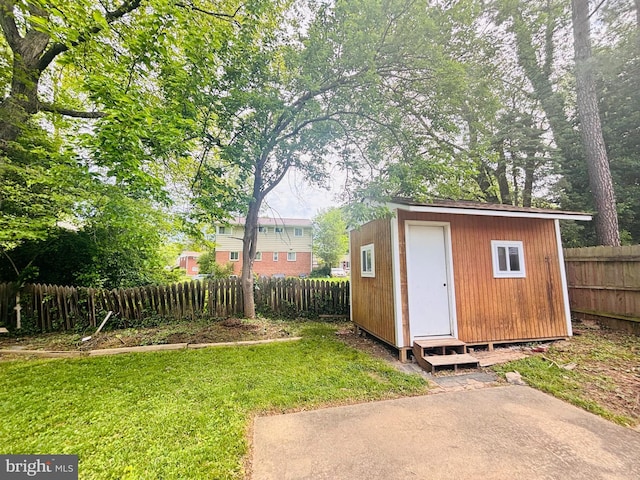 13015 Estelle Rd, Silver Spring, MD 20906 - view of yard featuring an outbuilding