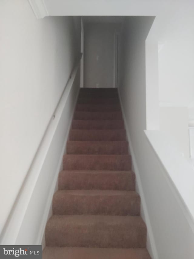 10019 Maids Fancy Way, Hagerstown, MD 21740 - view of staircase