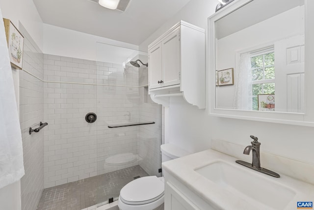 676 Victorian Ct, Charlottesville, VA 22901 - bathroom featuring vanity, a tile shower, and toilet