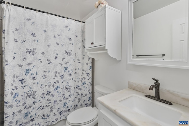 676 Victorian Ct, Charlottesville, VA 22901 - full bathroom with toilet, vanity, and a shower with shower curtain