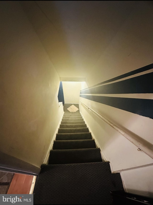 11529 Fenchurch Ct, Germantown, MD 20876 - stairway with carpet flooring