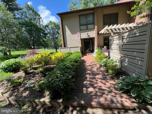 11784 Indian Ridge Rd, Reston, VA 20191 - view of entrance to property