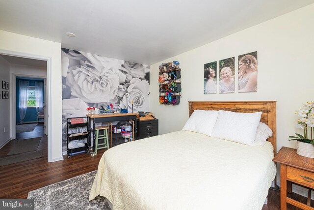 706 Melvin Rd, Telford, PA 18969 - bedroom with wood finished floors