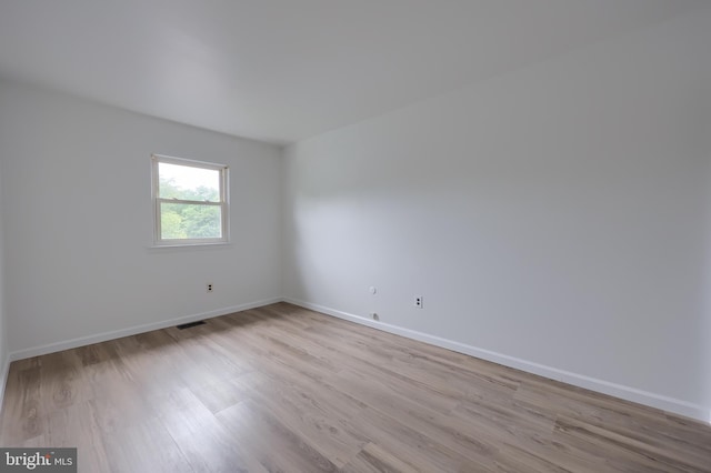 1134 Fox Run, Reading, PA 19606 - empty room featuring light wood-type flooring and baseboards