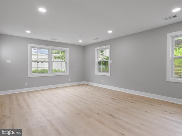 5105 11th St S, Arlington, VA 22204 - unfurnished room featuring light wood-style flooring, baseboards, and recessed lighting