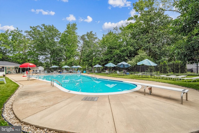 3117 Port Way, Annapolis, MD 21403 - community pool featuring a patio area and view of scattered trees