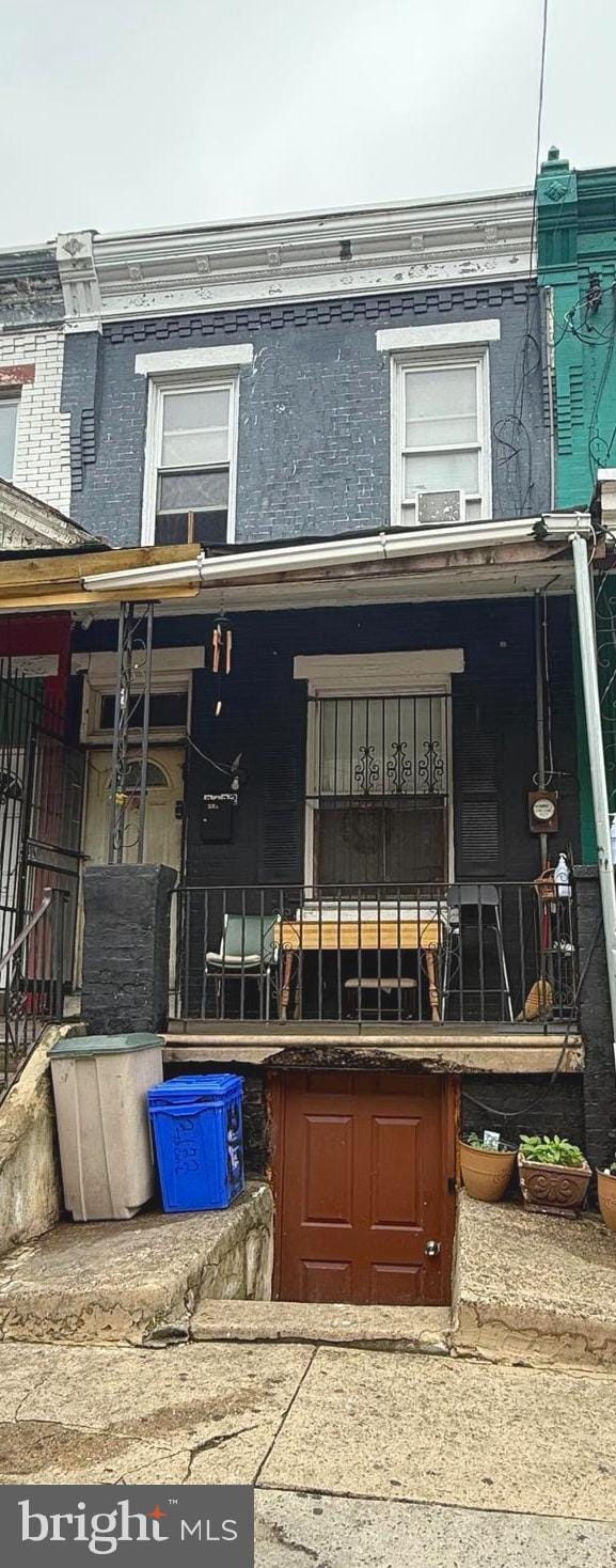 2122 W Toronto St, Philadelphia, PA 19132 - multi unit property featuring a porch