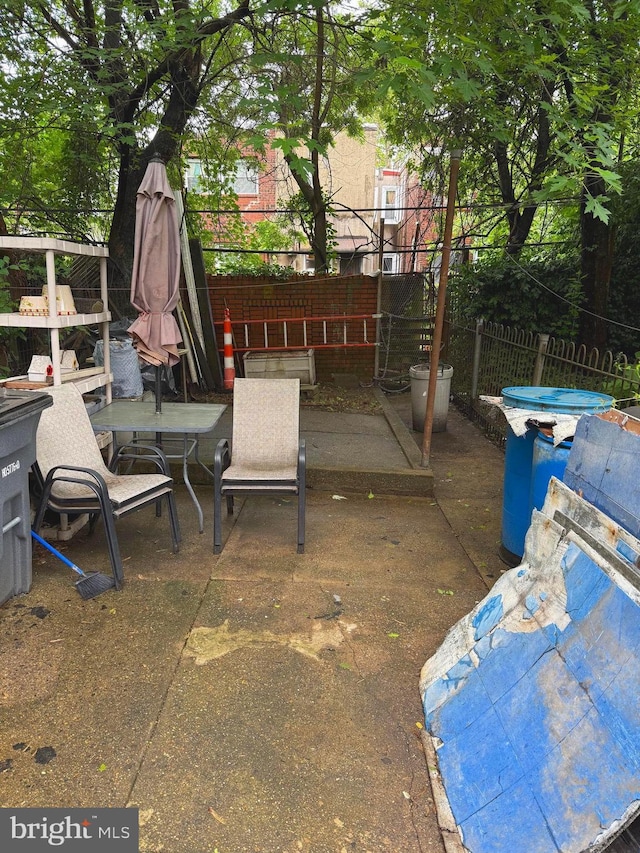 2122 W Toronto St, Philadelphia, PA 19132 - view of patio / terrace