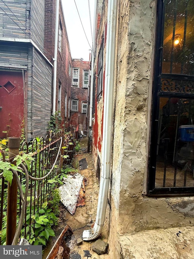 2122 W Toronto St, Philadelphia, PA 19132 - exterior space