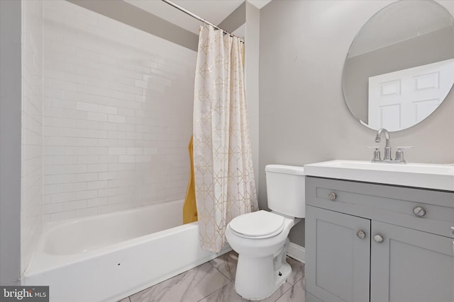 405 N Loudon Ave, Baltimore, MD 21229 - bathroom featuring toilet, vanity, shower / bath combination with curtain, and baseboards