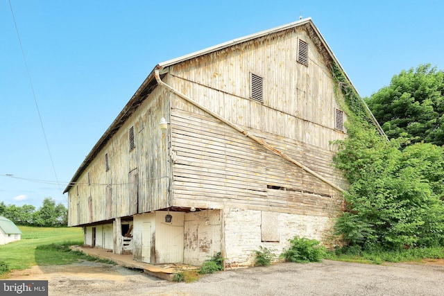 2241 Craley Rd, Windsor, PA 17366 - view of barn