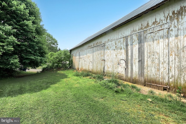 2241 Craley Rd, Windsor, PA 17366 - view of grassy yard featuring an outdoor structure