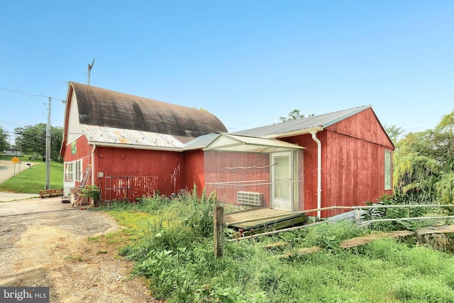 2241 Craley Rd, Windsor, PA 17366 - view of side of property featuring a barn, an outbuilding, and metal roof