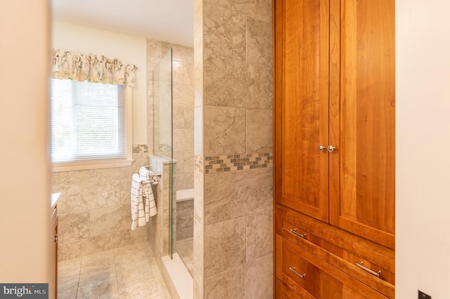 724 E Curtin St, Bellefonte, PA 16823 - full bath featuring a walk in shower and vanity
