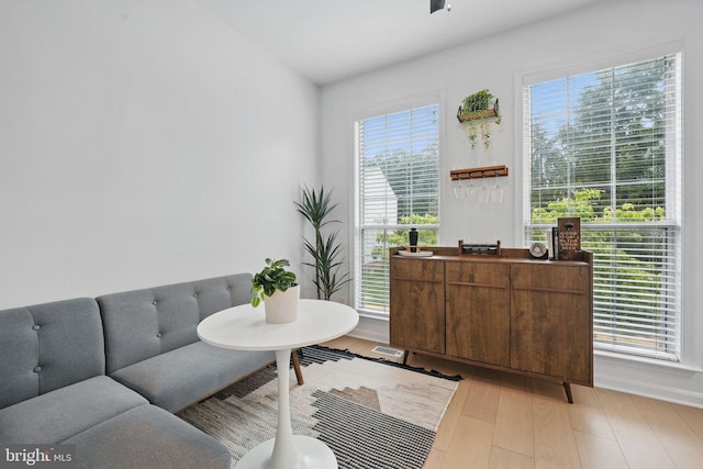47686 Sandbank Sq, Sterling, VA 20165 - living area featuring light wood-style floors