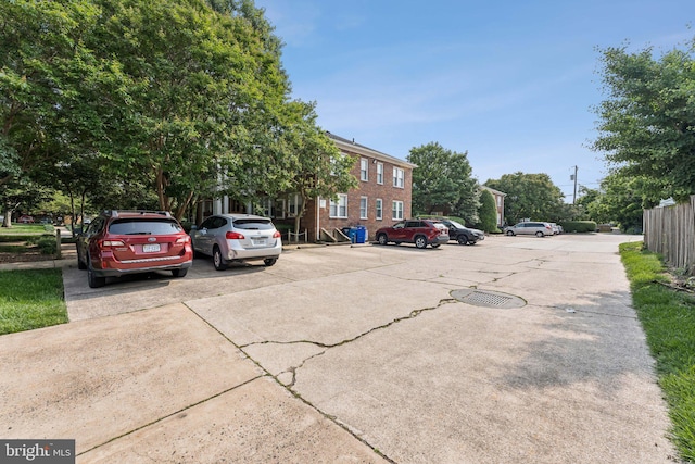 304 Duncan Ave Unit F, Alexandria, VA 22301 - view of uncovered parking lot