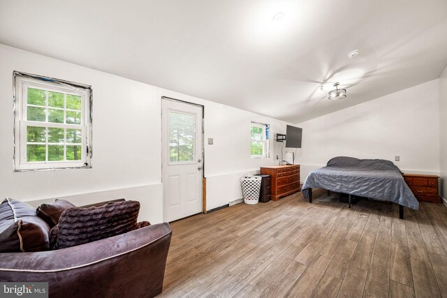 2460 Mill Rd, Quakertown, PA 18951 - bedroom featuring wood finished floors and vaulted ceiling