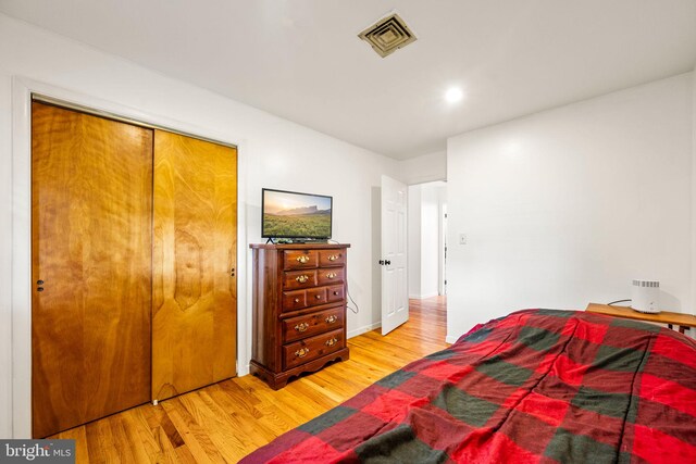 2460 Mill Rd, Quakertown, PA 18951 - bedroom featuring light wood-style floors, a closet, and baseboards