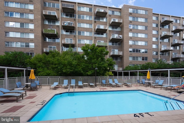 800 4th St SW Unit N216, Washington, DC 20024 - community pool featuring a patio area