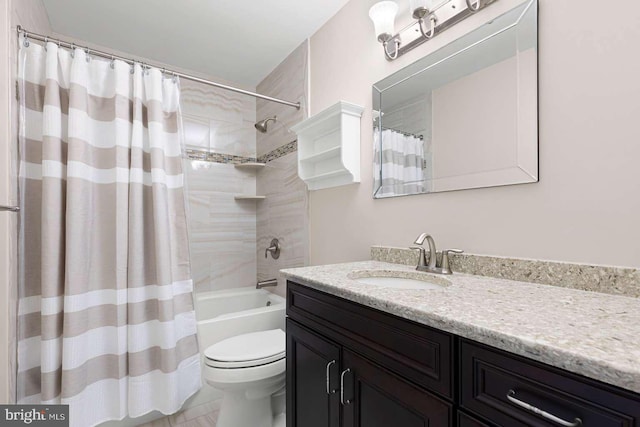 536 Dawson Trak, Hockessin, DE 19707 - full bath featuring vanity, toilet, and shower / bath combo