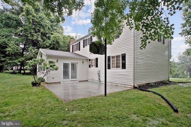 944 War Admiral St, Great Falls, VA 22066 - back of property featuring a yard and a patio