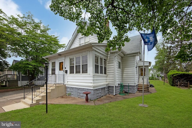 1833 W High St, Haddon Heights, NJ 08035 - view of front of property featuring a front lawn and entry steps